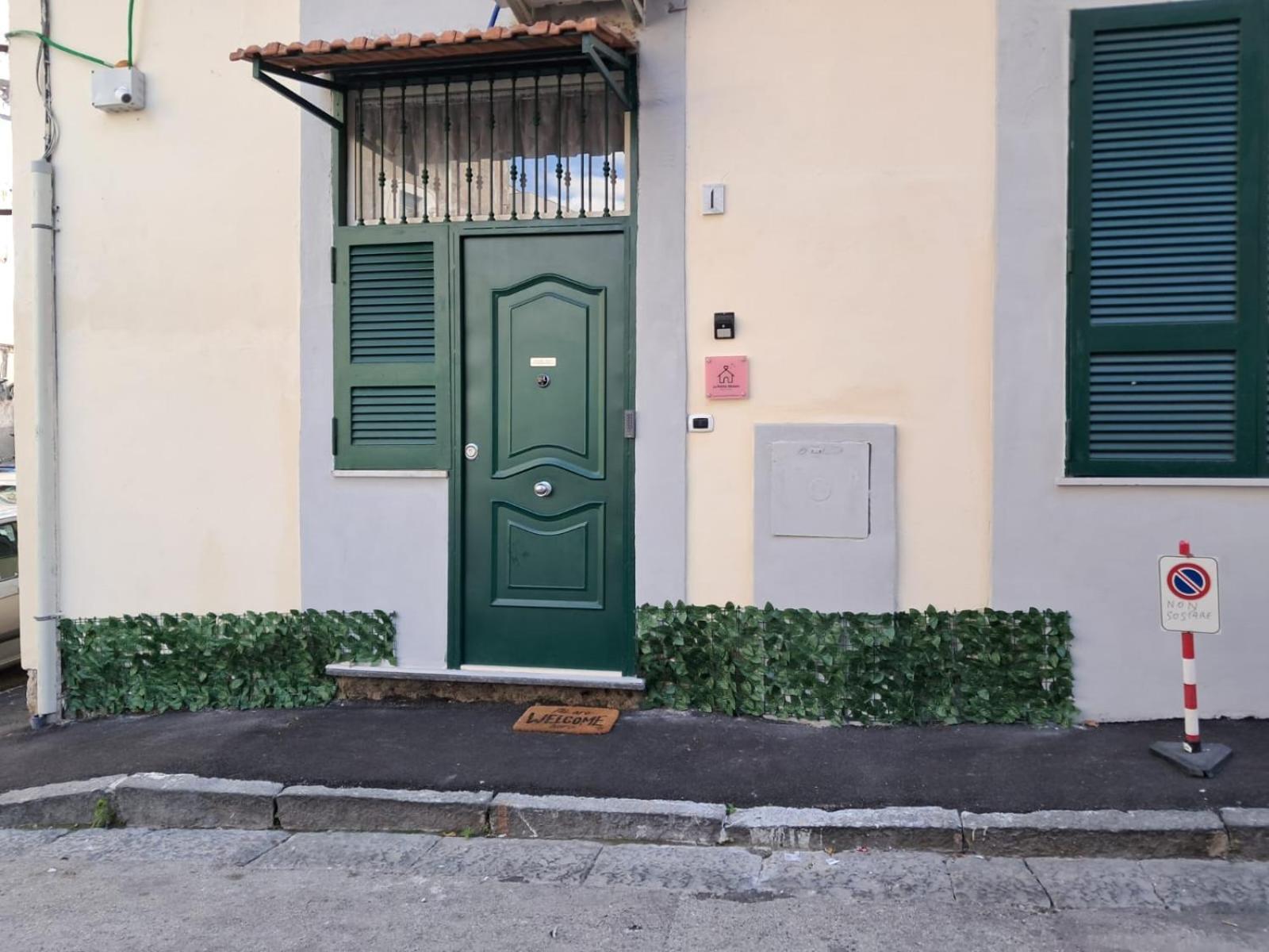נאפולי La Petite Maison מראה חיצוני תמונה