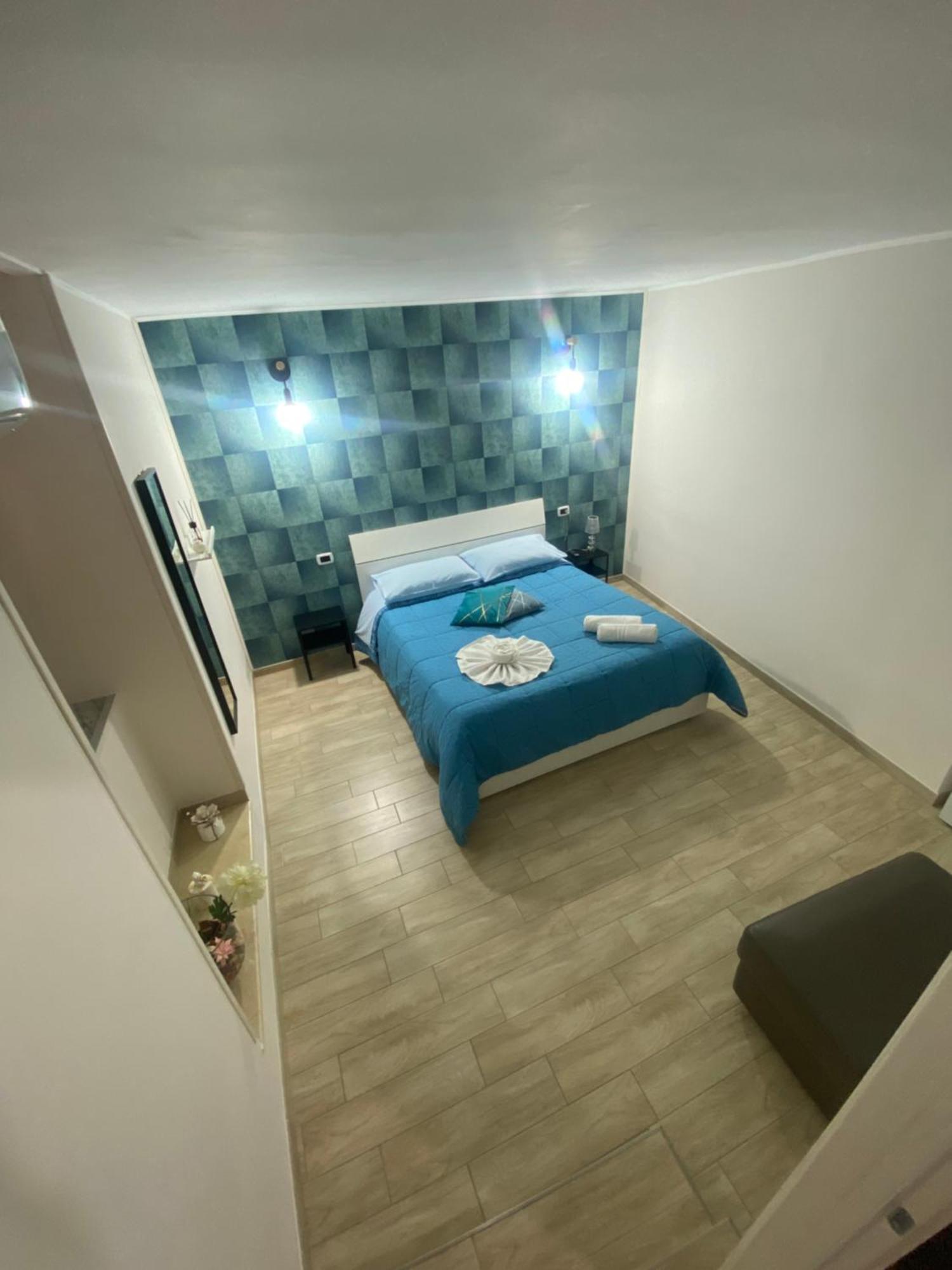 נאפולי La Petite Maison מראה חיצוני תמונה